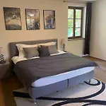 Villa 7 Bedroom Secluded Close To Prague Ricany (Central Bohemian)