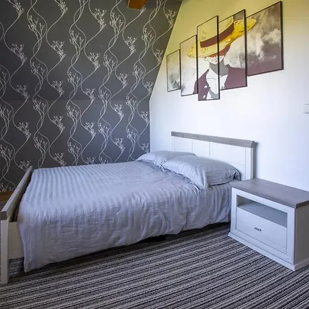 7 Bedroom Secluded Close To Prague * Říčany