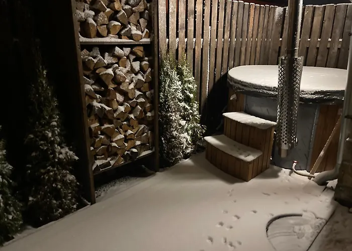 7 Bedroom Secluded Close To Prague Říčany