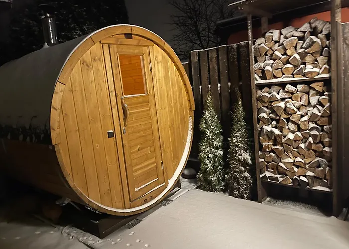 فيلة 7 Bedroom Secluded Close To Prague