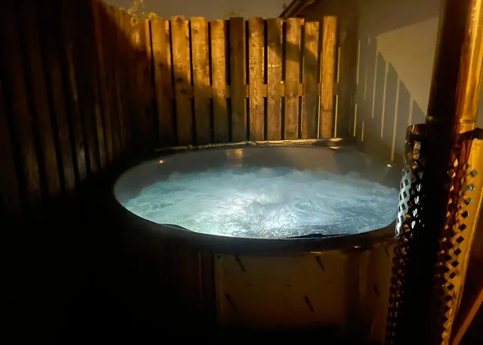 7 Bedroom Secluded Close To Prague Villa